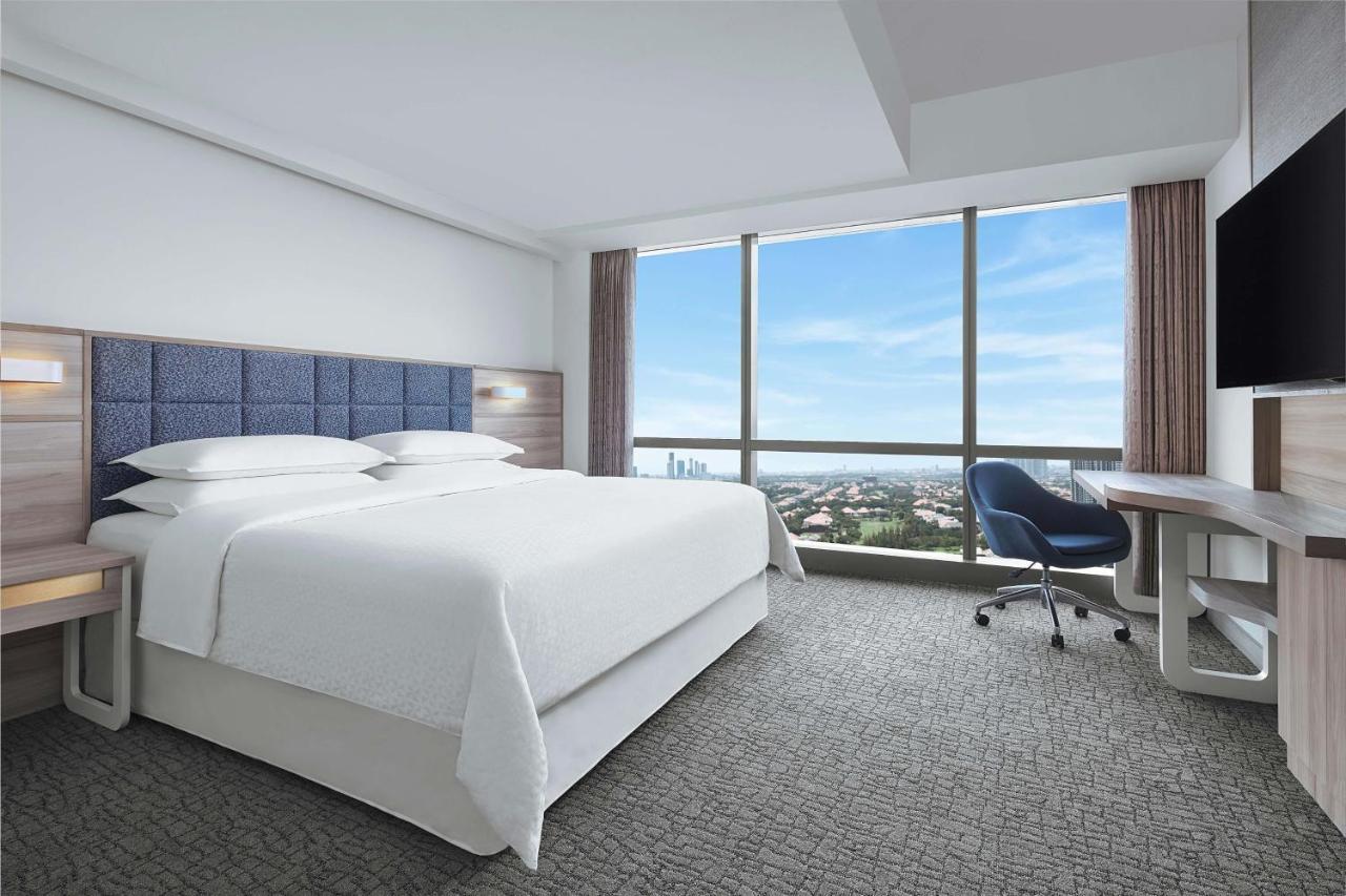 Four Points By Sheraton Surabaya, Pakuwon Indah Eksteriør bilde