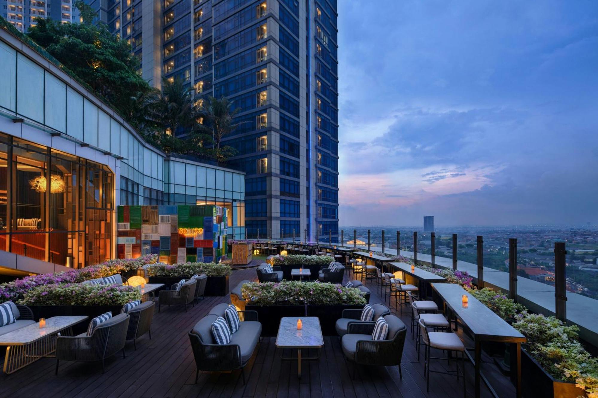 Four Points By Sheraton Surabaya, Pakuwon Indah Eksteriør bilde